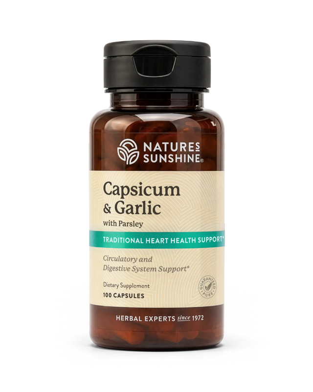 A bottle of Natures Sunshine Capsicum & Garlic dietary supplement with parsley, containing 100 capsules, on a clean white background.